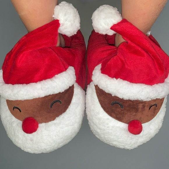 New black Santa Christmas slippers one size fits all sizes 5-11 brand new - Picture 5 of 5